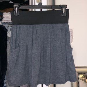 NEW tags Body Centra grey black skirt pockets